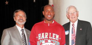 Harlem Globetrotter Councilmembers[1].jpg