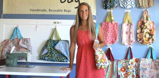 WEBLauren Cannon offers a variety of colors and fabrics for her Growcery Bags..jpg