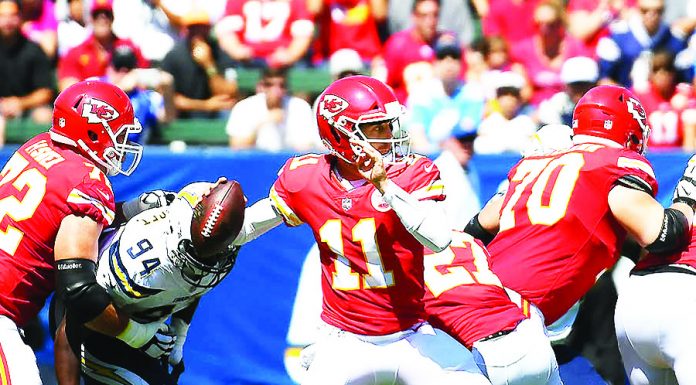Helix alum Alex Smith back in NFL starting role in 2020-21