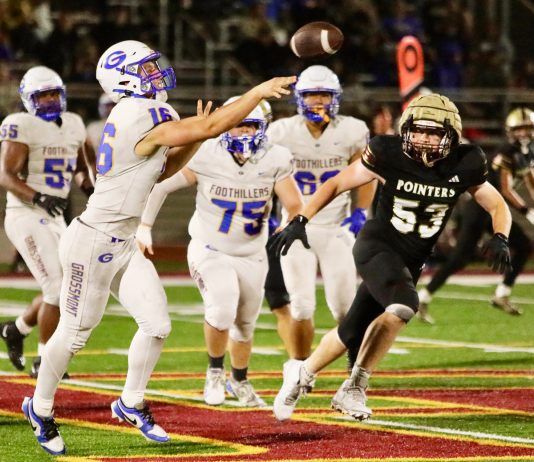 Foothillers fall from ranks of undefeated with 28-20 setback
